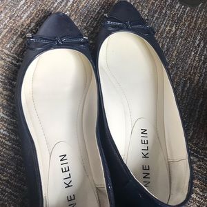 Anne Klein balet flats